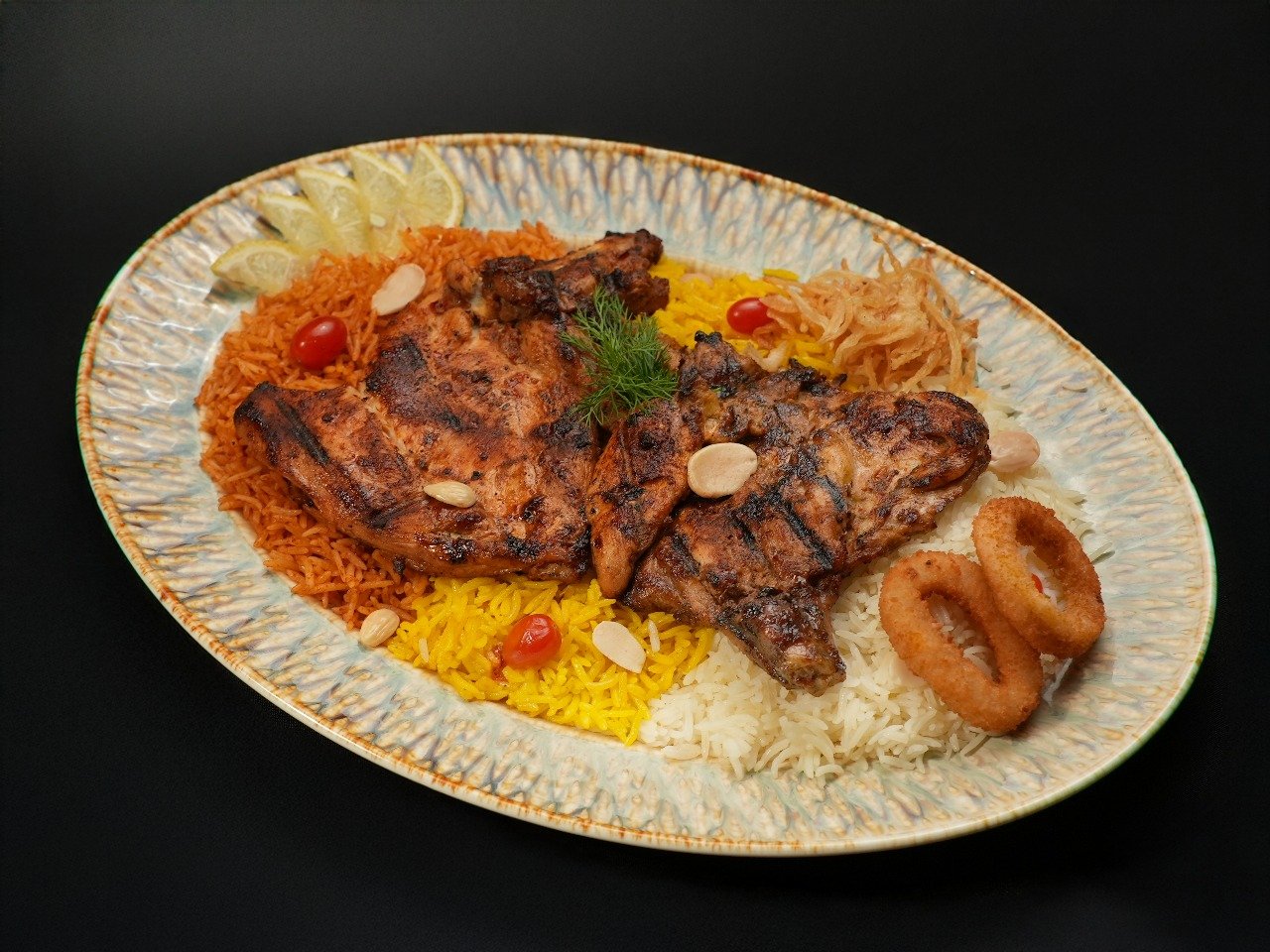 مسحب دجاج على التمن